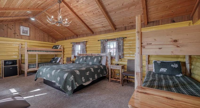Ashton Log Cabins #7