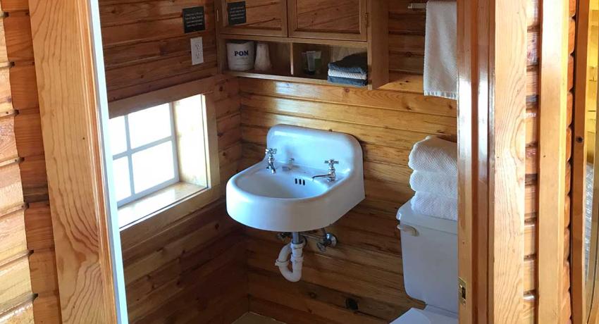 Cabin #6 Bathroom